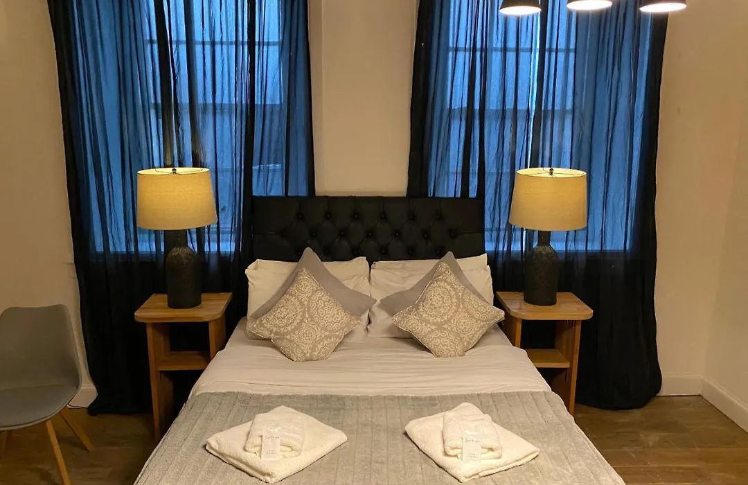 Queen Street Boutique Suites-1
