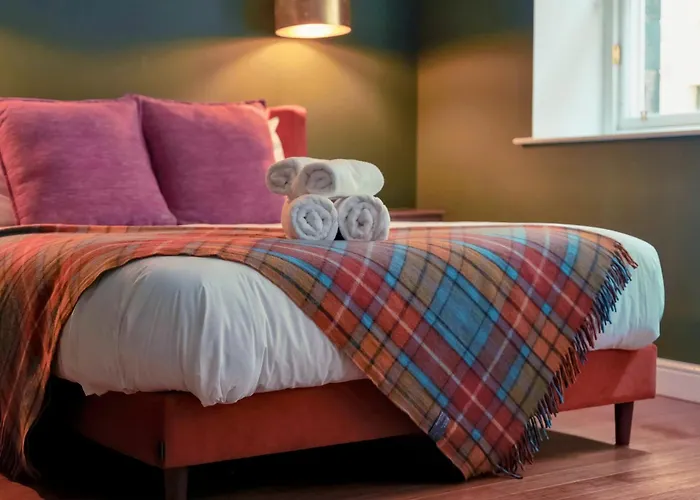 89 The Merchants- Chic Aparthotel By The House Of Danu Edinburgh